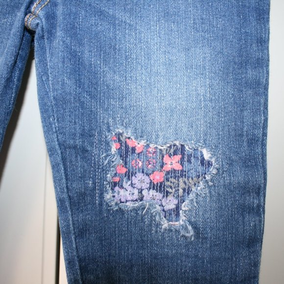 4/$20 OshKosh baby girl distressed jeans 12 months - Picture 3 of 11